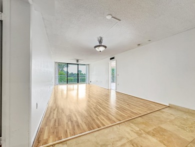Welcome to this beautifully appointed 2-bedroom, 2-bathroom on  in Florida - for sale on GolfHomes.com, golf home, golf lot