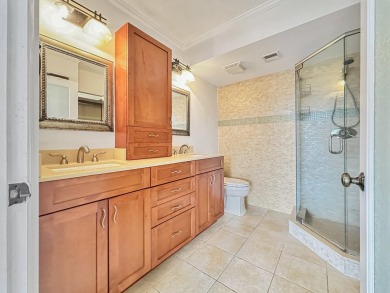 Welcome to this beautifully appointed 2-bedroom, 2-bathroom on  in Florida - for sale on GolfHomes.com, golf home, golf lot