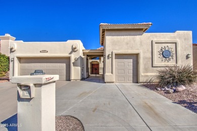 Gorgeous Home on Golf Course & Lake, 2 Bedroom/2 Bath in Main on Palo Verde Golf and Country Club in Arizona - for sale on GolfHomes.com, golf home, golf lot