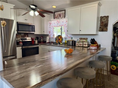 Stunning 3 Bed, 2 Bath Home with Mountain Views located in on Valle Vista Golf Course in Arizona - for sale on GolfHomes.com, golf home, golf lot
