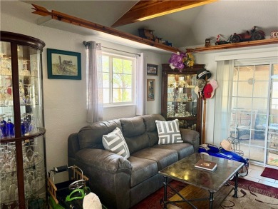Stunning 3 Bed, 2 Bath Home with Mountain Views located in on Valle Vista Golf Course in Arizona - for sale on GolfHomes.com, golf home, golf lot