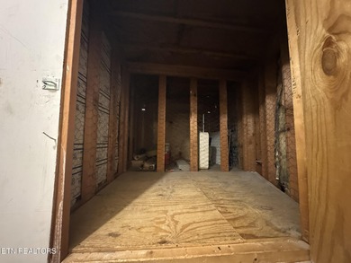 GROUND LEVEL CONDO! Welcome to this 2 bedroom, 2 bathroom condo on Cherokee Country Club in Tennessee - for sale on GolfHomes.com, golf home, golf lot