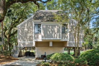 Classic cottage overlooking the 7th fairway of Seabrook Island's on The Seabrook Island Club in South Carolina - for sale on GolfHomes.com, golf home, golf lot