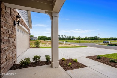 Move In Ready!! Low maintenance courtyard style living! Minutes on Ocean Ridge Plantation in North Carolina - for sale on GolfHomes.com, golf home, golf lot