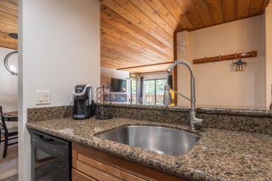 This updated 1-bedroom condo is located in the popular Summit on Sierra Star Golf Course in California - for sale on GolfHomes.com, golf home, golf lot