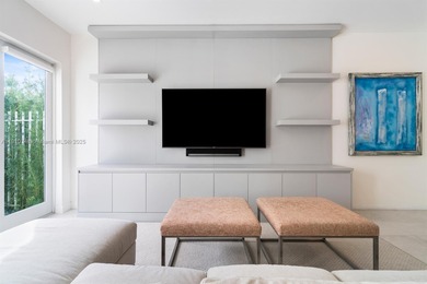 This stunning Single Family home in Aventura, FL was built in on Turnberry Isle Resort and Club in Florida - for sale on GolfHomes.com, golf home, golf lot