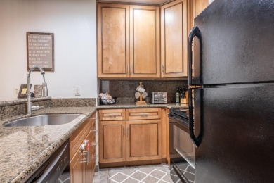 This updated 1-bedroom condo is located in the popular Summit on Sierra Star Golf Course in California - for sale on GolfHomes.com, golf home, golf lot