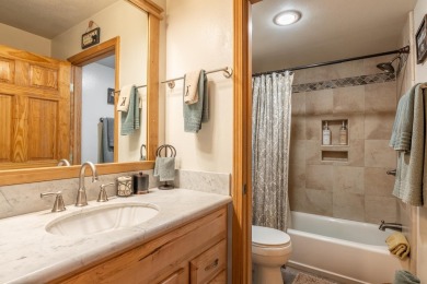 This updated 1-bedroom condo is located in the popular Summit on Sierra Star Golf Course in California - for sale on GolfHomes.com, golf home, golf lot