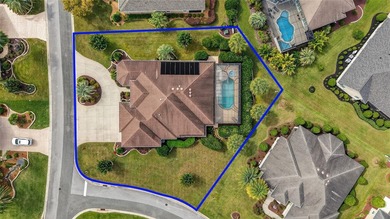 EXPERIENCE LUXURY LIVING in this EXQUISITE 3/3 EXPANDED, PREMIER on The Links of Spruce Creek in Florida - for sale on GolfHomes.com, golf home, golf lot