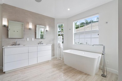 This stunning Single Family home in Aventura, FL was built in on Turnberry Isle Resort and Club in Florida - for sale on GolfHomes.com, golf home, golf lot