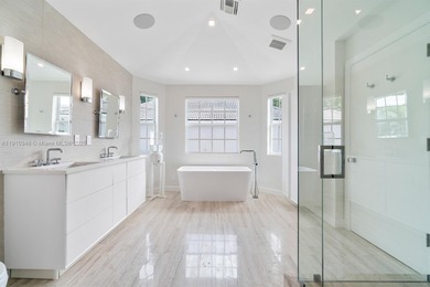 This stunning Single Family home in Aventura, FL was built in on Turnberry Isle Resort and Club in Florida - for sale on GolfHomes.com, golf home, golf lot