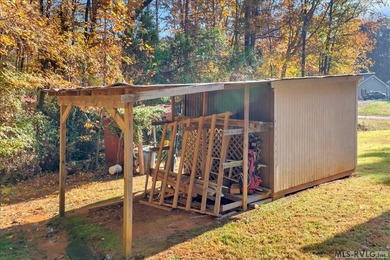 Come take a look at this spectacular home in Tanglewood Shores! on Tanglewood Shores Golf Club in Virginia - for sale on GolfHomes.com, golf home, golf lot