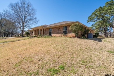 Welcome to this stunning 4-bedroom, 2.5-bathroom home with on Cherokee Club Estates Golf Course in Texas - for sale on GolfHomes.com, golf home, golf lot