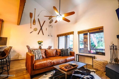 Enjoy this remodelled 2 bedroom, 2 bath, with large loft on Pinewood Country Club in Arizona - for sale on GolfHomes.com, golf home, golf lot