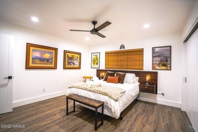 Enjoy this remodelled 2 bedroom, 2 bath, with large loft on Pinewood Country Club in Arizona - for sale on GolfHomes.com, golf home, golf lot