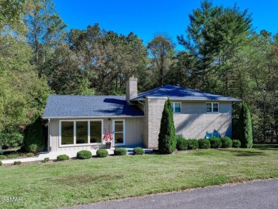 Remodeled 4Br/2.5Ba on Golf Course Rd across from Smokey Mtn on Smoky Mountain Country Club in Tennessee - for sale on GolfHomes.com, golf home, golf lot