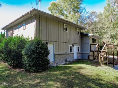 Remodeled 4Br/2.5Ba on Golf Course Rd across from Smokey Mtn on Smoky Mountain Country Club in Tennessee - for sale on GolfHomes.com, golf home, golf lot