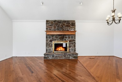 Welcome to 313 Snead Dr. in Fairfield Bay, perfectly positioned on Indian Hills Country Club in Arkansas - for sale on GolfHomes.com, golf home, golf lot