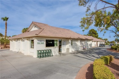 Beautiful single-story townhome located in the guard-gated Los on Los Prados Golf Course in Nevada - for sale on GolfHomes.com, golf home, golf lot