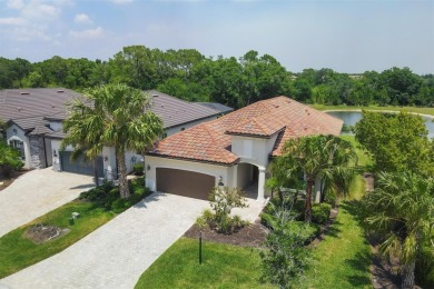 Welcome home to this beautifully decorated, 4 bed, 2 bath on Lakewood National Golf Club in Florida - for sale on GolfHomes.com, golf home, golf lot