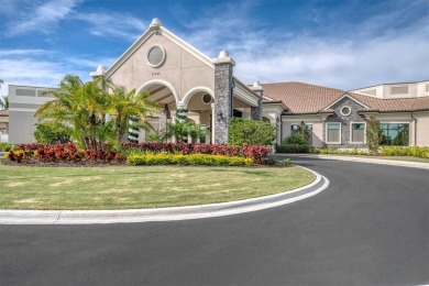 Welcome home to this beautifully decorated, 4 bed, 2 bath on Lakewood National Golf Club in Florida - for sale on GolfHomes.com, golf home, golf lot