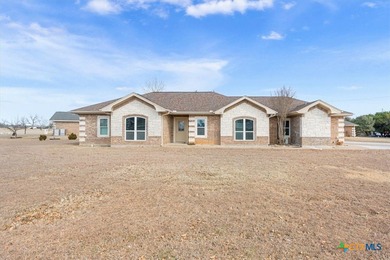 Welcome home to this well-maintained 3 bed, 2.5 bath property on Gatesville Country Club in Texas - for sale on GolfHomes.com, golf home, golf lot