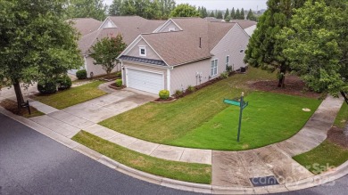 Live where everyday feels like a vacation. This popular Fox Run on Carolina Lakes Golf Club, LLC in South Carolina - for sale on GolfHomes.com, golf home, golf lot