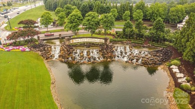 Live where everyday feels like a vacation. This popular Fox Run on Carolina Lakes Golf Club, LLC in South Carolina - for sale on GolfHomes.com, golf home, golf lot
