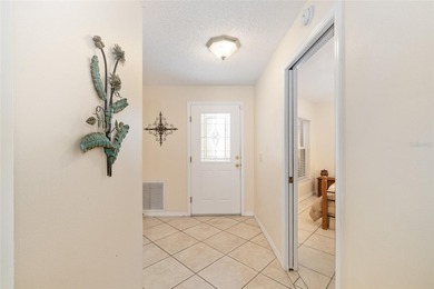 NO BOND! This charming 2 Bedroom, 2 Bath BEAUREGARD  MODEL BLOCK on The Links of Spruce Creek in Florida - for sale on GolfHomes.com, golf home, golf lot