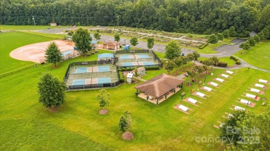 Live where everyday feels like a vacation. This popular Fox Run on Carolina Lakes Golf Club, LLC in South Carolina - for sale on GolfHomes.com, golf home, golf lot