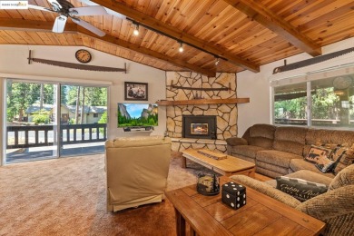 This cozy cabin comes fully furnished and move-in ready! This on Sequoia Woods Country Club in California - for sale on GolfHomes.com, golf home, golf lot