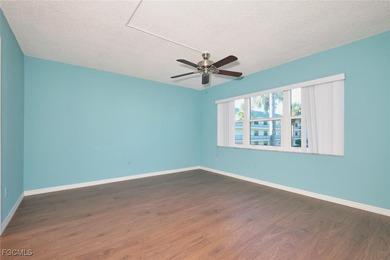 Welcome to the perfect Florida 2 bedroom/2 bathroom condo in on Seven Lakes Golf and Tennis Community in Florida - for sale on GolfHomes.com, golf home, golf lot