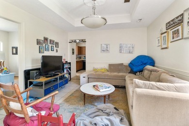 Vacation year round* Walk to Public Golf Course, lake for on Lakeside Golf Course in Kentucky - for sale on GolfHomes.com, golf home, golf lot