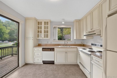 Sunny  Stylish in Heritage Hills!  Welcome to this beautifully on Somers Pointe Golf Club - West Hill in New York - for sale on GolfHomes.com, golf home, golf lot