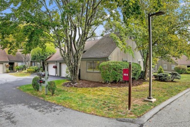 Sunny  Stylish in Heritage Hills!  Welcome to this beautifully on Somers Pointe Golf Club - West Hill in New York - for sale on GolfHomes.com, golf home, golf lot