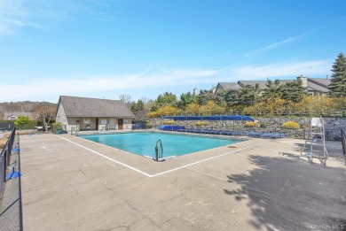 Sunny  Stylish in Heritage Hills!  Welcome to this beautifully on Somers Pointe Golf Club - West Hill in New York - for sale on GolfHomes.com, golf home, golf lot