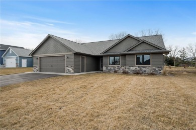 Don't miss seeing this newer one level 3 bedroom, 2 bath home on River Falls Golf Club in Wisconsin - for sale on GolfHomes.com, golf home, golf lot