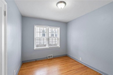Great Location Near lake Nokomis and Hiawatha! Classic side by on Hiawatha Golf Course in Minnesota - for sale on GolfHomes.com, golf home, golf lot