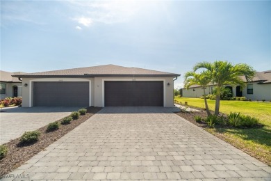 This almost new villa is located in the popular gated community on Sabal Trace Golf and Country Club in Florida - for sale on GolfHomes.com, golf home, golf lot
