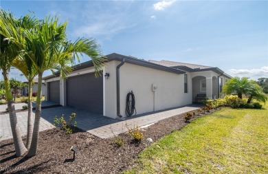 This almost new villa is located in the popular gated community on Sabal Trace Golf and Country Club in Florida - for sale on GolfHomes.com, golf home, golf lot