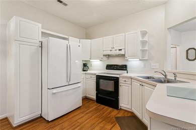 This beautifully maintained end-unit townhome in the desirable on Kiln Creek Golf and Country Club in Virginia - for sale on GolfHomes.com, golf home, golf lot