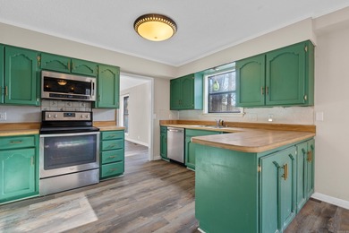 Check out this updated Lake Desoto area home with 2 Living areas on DeSoto Golf Course in Arkansas - for sale on GolfHomes.com, golf home, golf lot