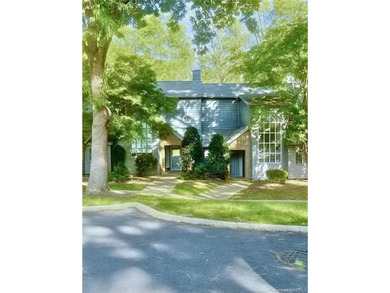 Welcome to this inviting 3-bedroom, 2.5-bath end-unit townhome on Kingsmill Resort and Golf Club in Virginia - for sale on GolfHomes.com, golf home, golf lot