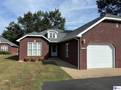 Welcome to this delightful 2-bedroom, 2-bath patio home on Hillcrest Country Club in Kentucky - for sale on GolfHomes.com, golf home, golf lot