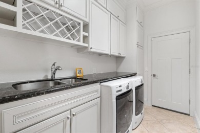 *BOND PAID* on this REMODELED WILLIAMSBURG PREMIER home in THE on The Links of Spruce Creek in Florida - for sale on GolfHomes.com, golf home, golf lot