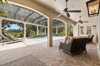 *BOND PAID* on this REMODELED WILLIAMSBURG PREMIER home in THE on The Links of Spruce Creek in Florida - for sale on GolfHomes.com, golf home, golf lot