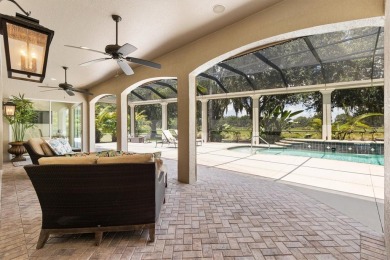 *BOND PAID* on this REMODELED WILLIAMSBURG PREMIER home in THE on The Links of Spruce Creek in Florida - for sale on GolfHomes.com, golf home, golf lot