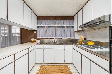 Welcome home to this well-maintained single-level residence on Honolulu Country Club in Hawaii - for sale on GolfHomes.com, golf home, golf lot