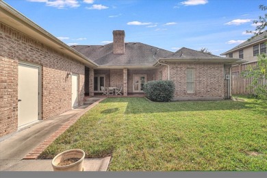 You'll love this gorgeous custom home located approx 1 blocks on River Hills Country Club in Texas - for sale on GolfHomes.com, golf home, golf lot