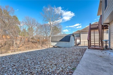 This well-maintained home is ready for its next owner! Perfectly on Bella Vista Country Club - Scottsdale in Arkansas - for sale on GolfHomes.com, golf home, golf lot